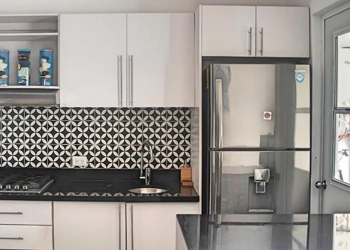 Stunning Holidays House With 24h Security